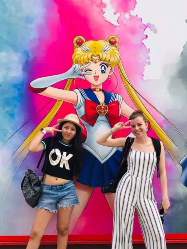 clientes tokio tours y sailor moon